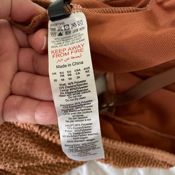 Prettylittlething plus mocha textured cutout swimsuit - Picture 11 of 11